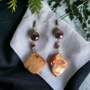 VTG Mother of Pearl Dangle Earrings